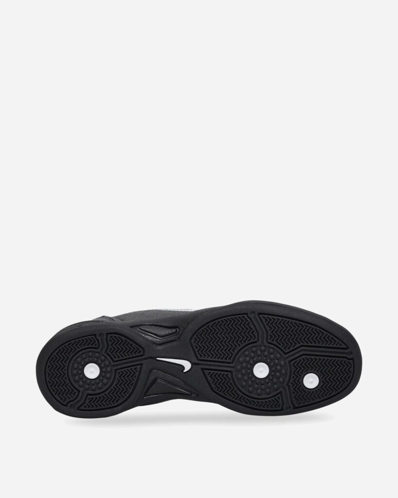 NIKE Кроссовки Total 90 Premium Black / White