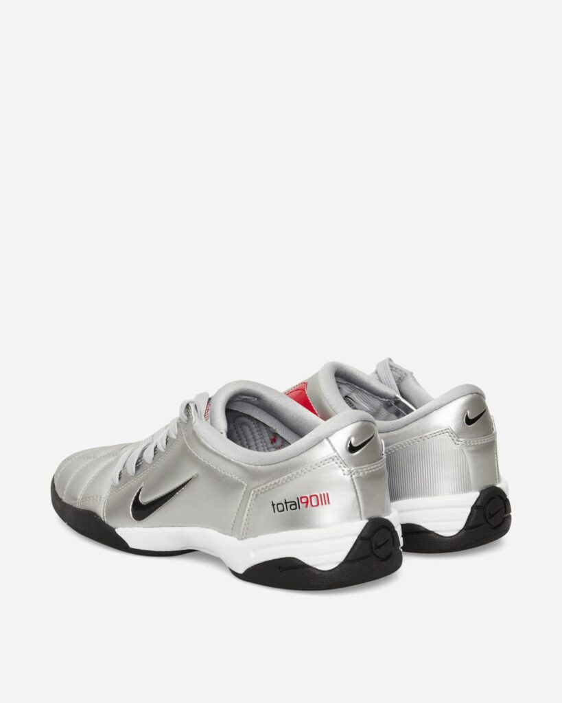 Nike Кроссовки Women's Total 90 Silver / University Red