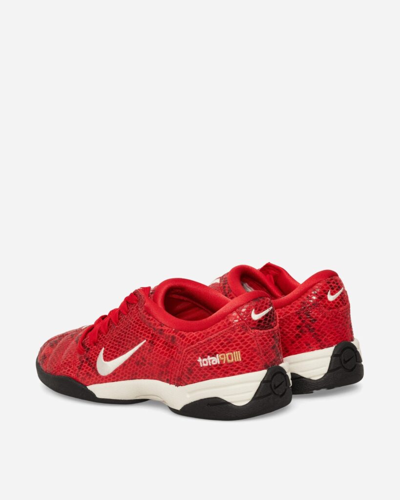 Nike Кроссовки Women's Total 90 Fire Red / Pale Ivory