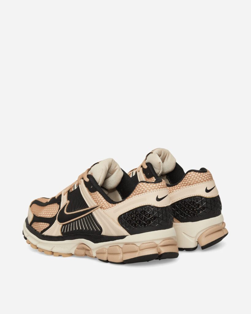 Nike Кроссовки Women's Zoom Vomero 5 Sanddrift / Black / Hemp