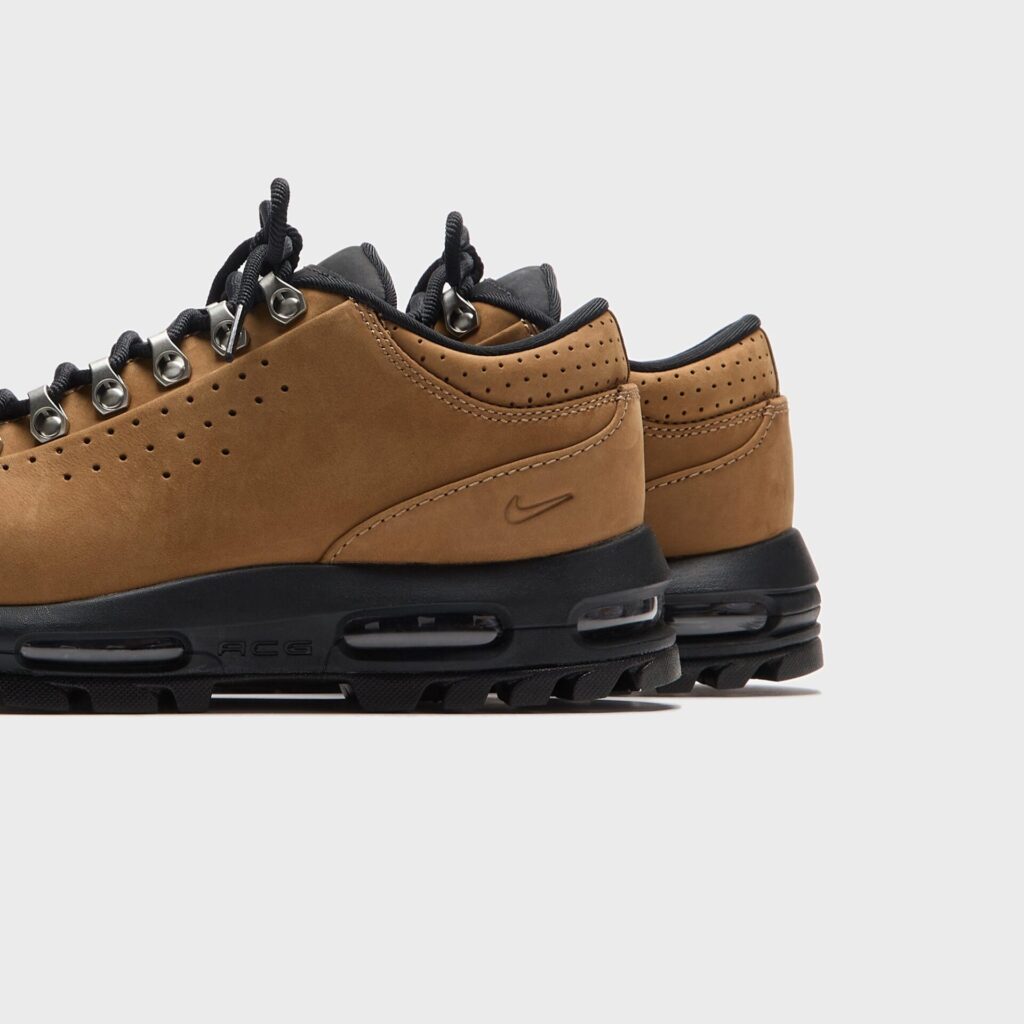 Кроссовки Nike Air Max Goadome Low - Taupe / Black