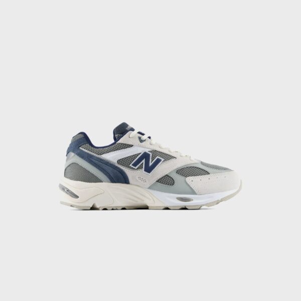 Кроссовки New Balance 880R - Sea Salt / Bayberry / NB Navy