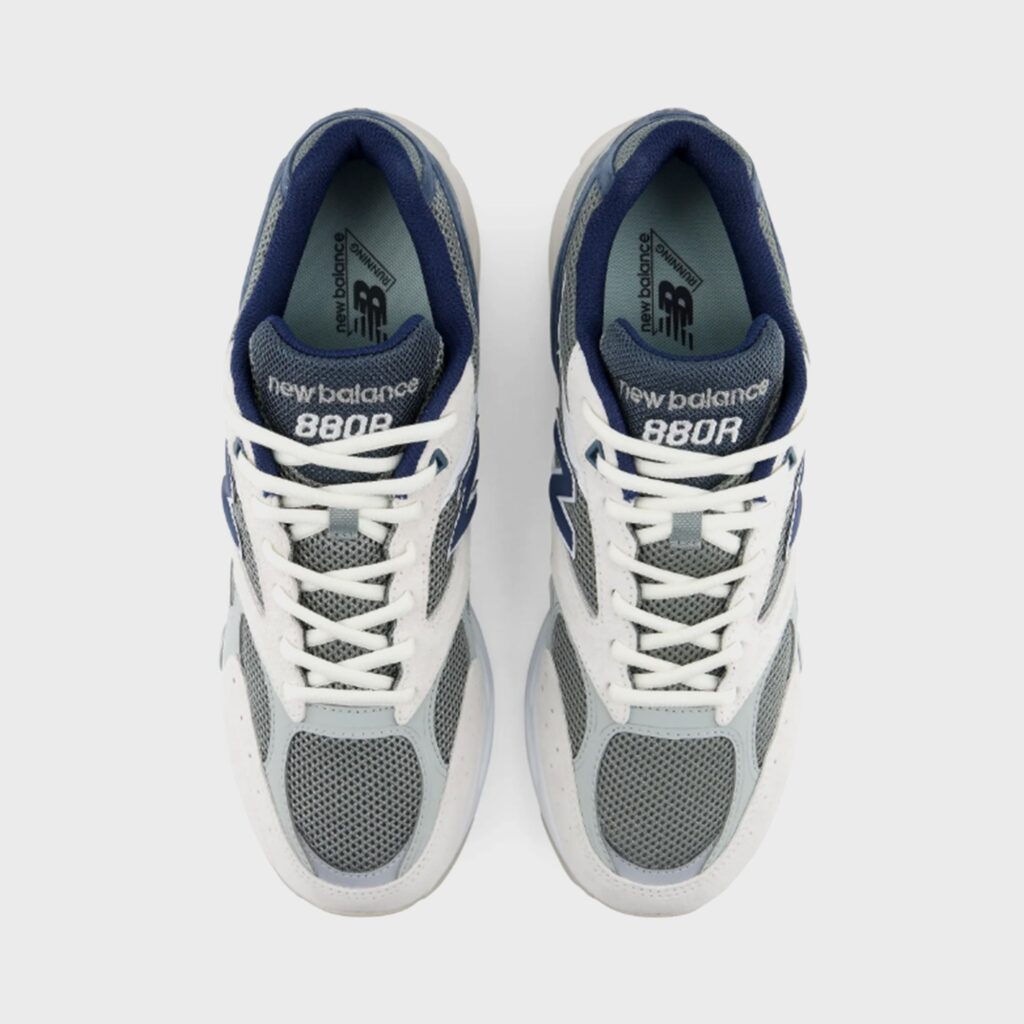 Кроссовки New Balance 880R - Sea Salt / Bayberry / NB Navy