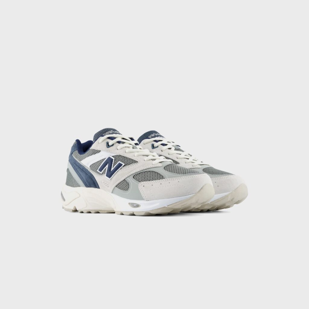 Кроссовки New Balance 880R - Sea Salt / Bayberry / NB Navy