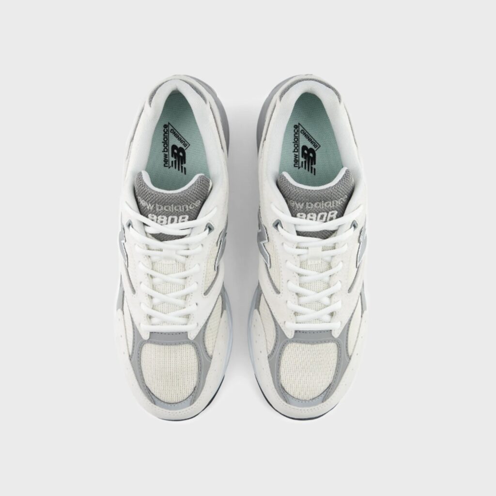 Кроссовки New Balance 880R - Sea Salt / Slate Grey