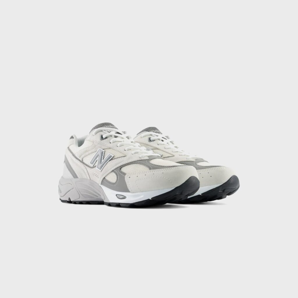 Кроссовки New Balance 880R - Sea Salt / Slate Grey