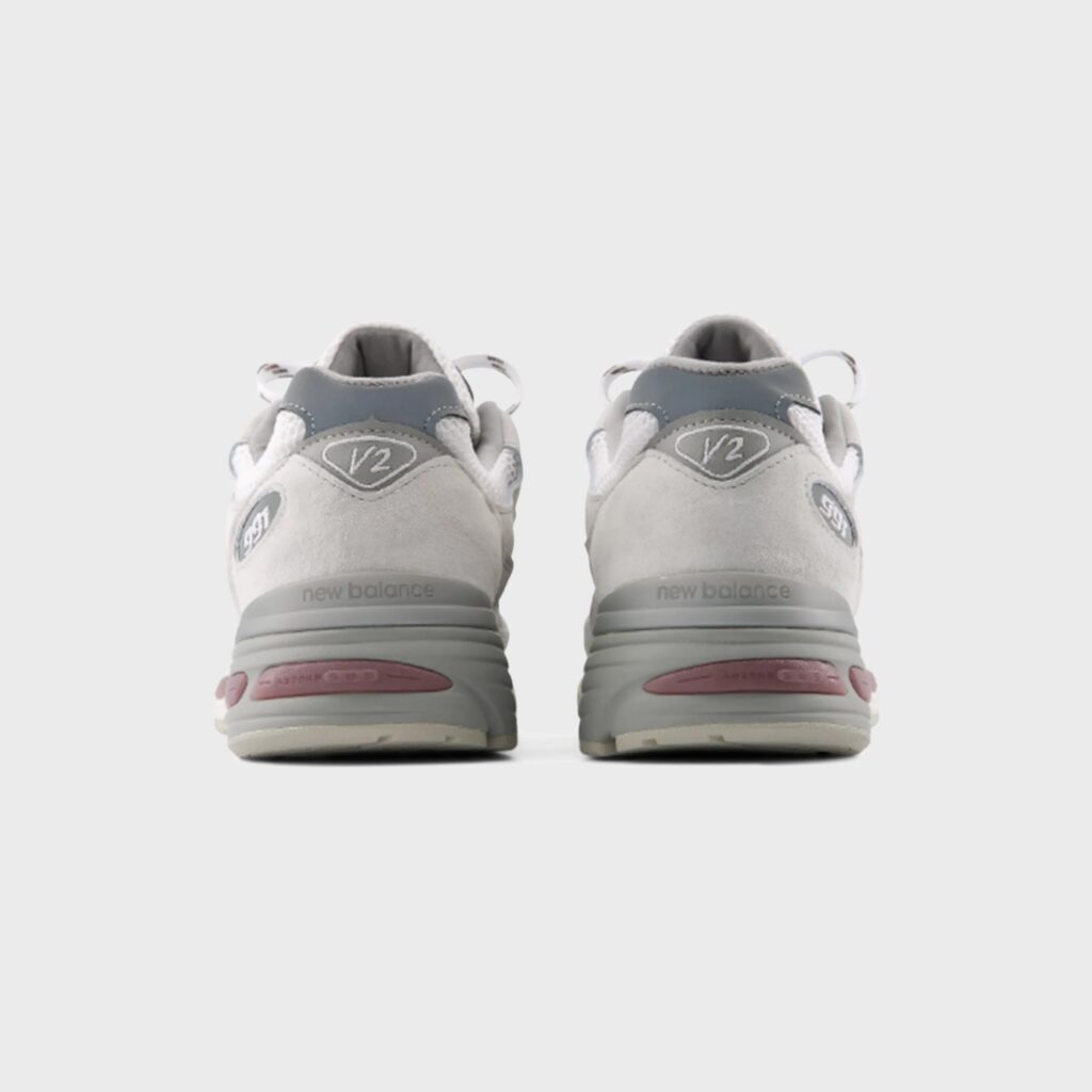 Кроссовки New Balance Made in UK 991V2 - Wind Chime / Brilliant White / Flint Gray
