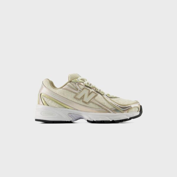 Кроссовки New Balance 740 - Sea Salt / Silver Metallic