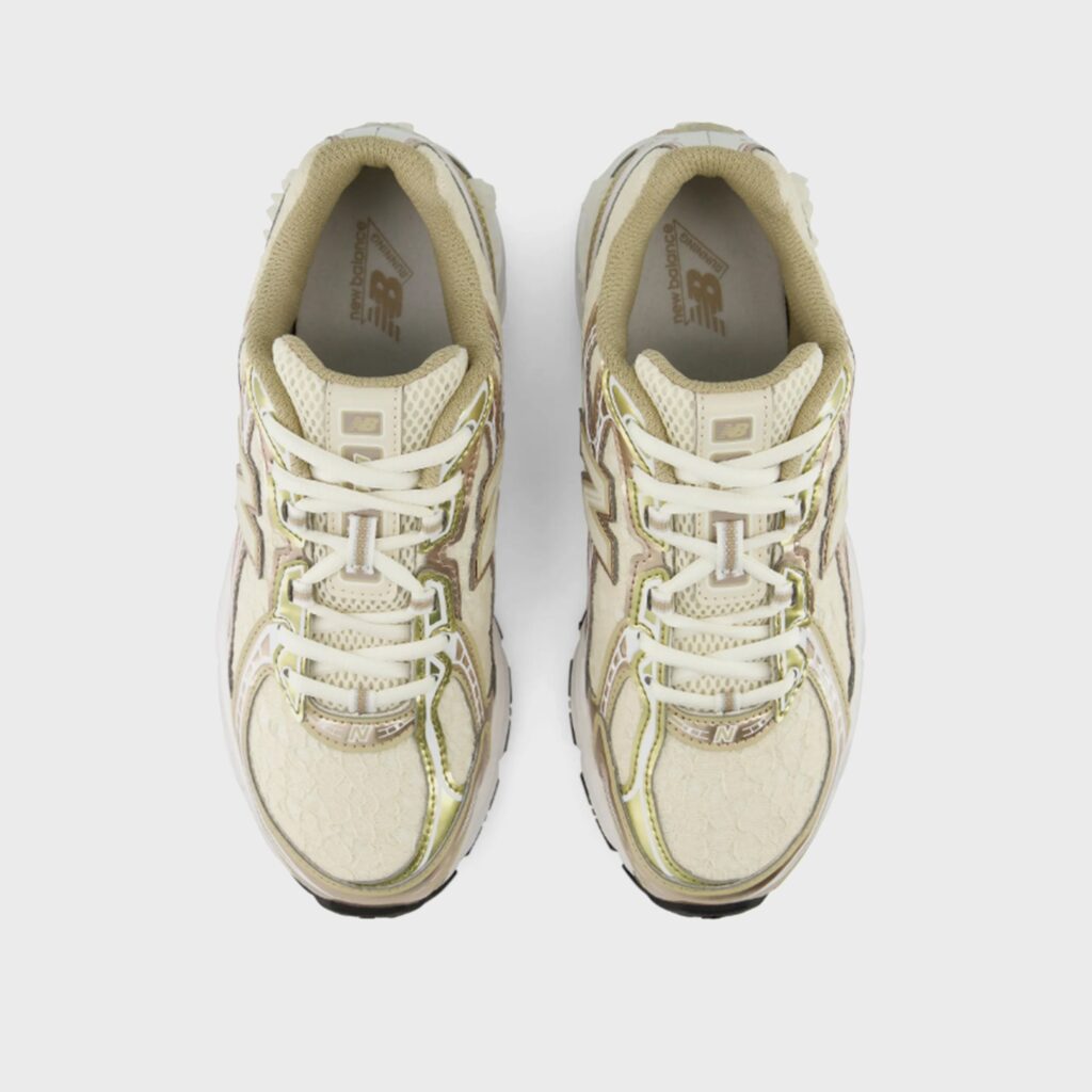 Кроссовки New Balance 740 - Sea Salt / Silver Metallic