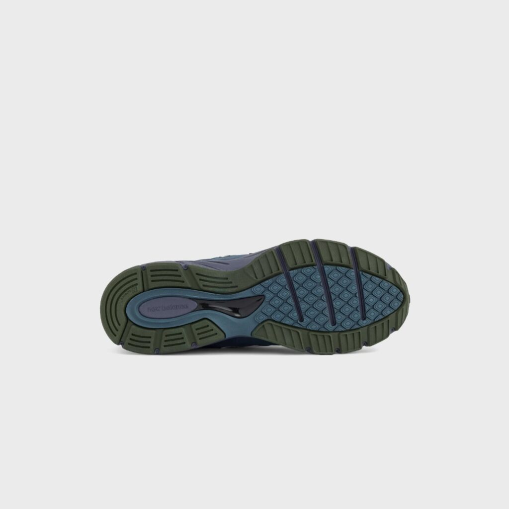 Кроссовки New Balance Made in USA 990v4 - NB Navy / Meteorite / Kombu