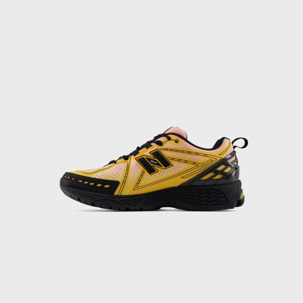 Кроссовки New Balance 1906E - Amber Haze / Black