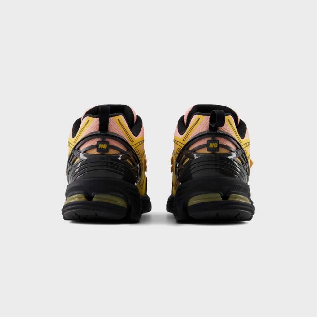 Кроссовки New Balance 1906E - Amber Haze / Black