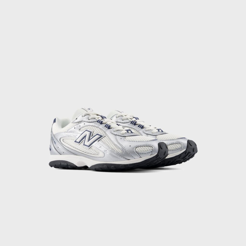 Кроссовки New Balance 204L - Sea Salt / Silver Metallic / NB Navy